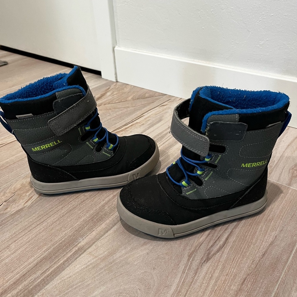 Merrell Toddler Black and Gray Winter Boots Size 11T - Picture 3 of 10